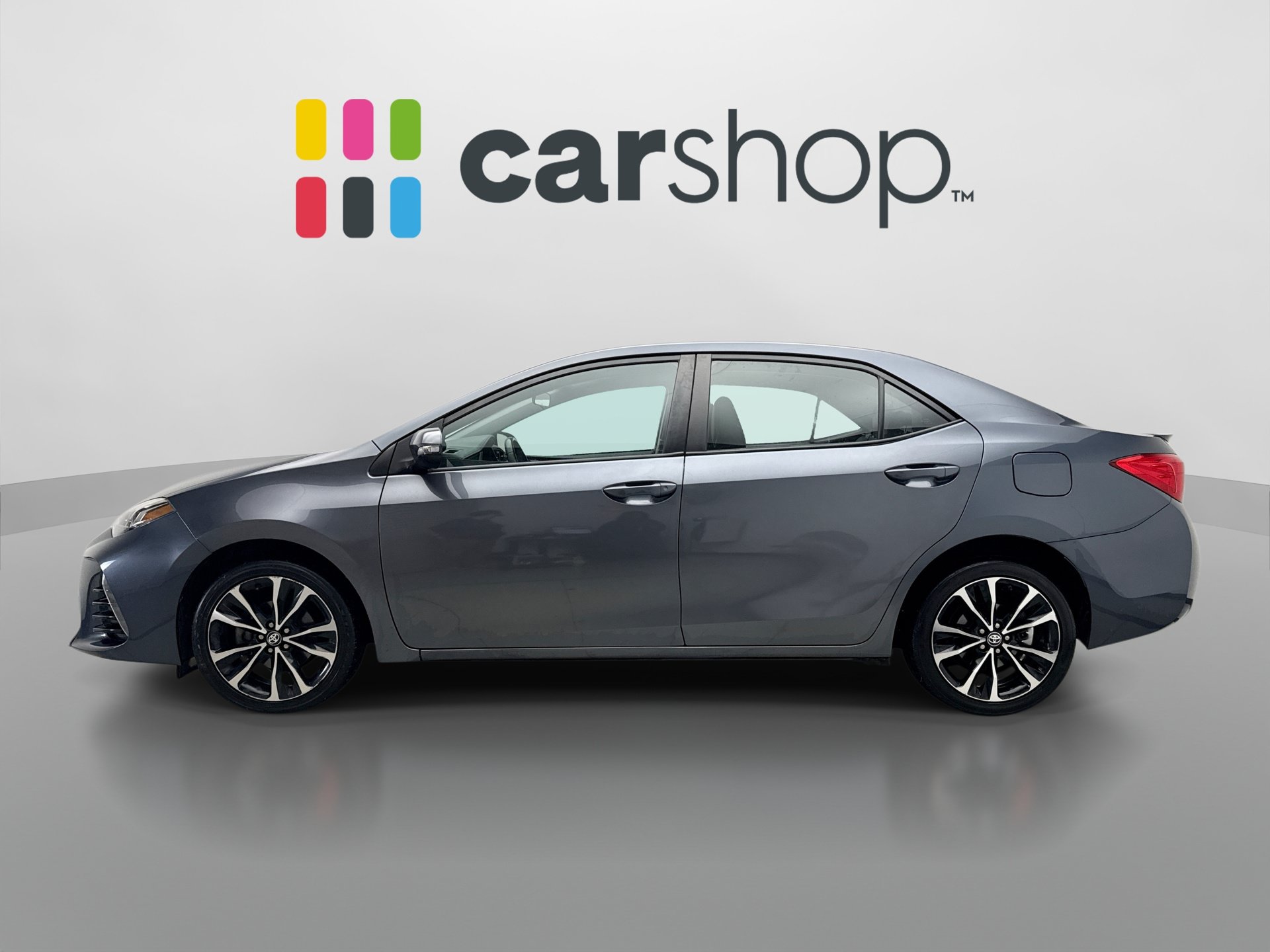 Used 2019 Toyota Corolla SE FWD image 2