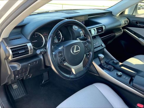 Used 2015 Lexus IS 250 image 18