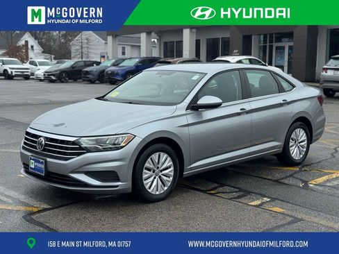 Used 2019 Volkswagen Jetta S w/ Driver Assistance Package image 1