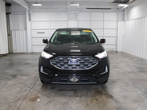 Used 2024 Ford Edge Titanium image 3
