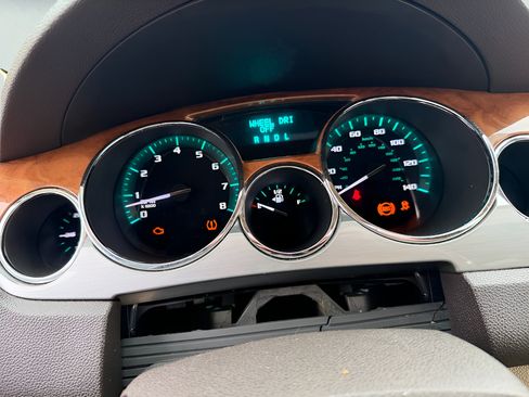Used 2011 Buick Enclave CXL AWD/4WD image 13