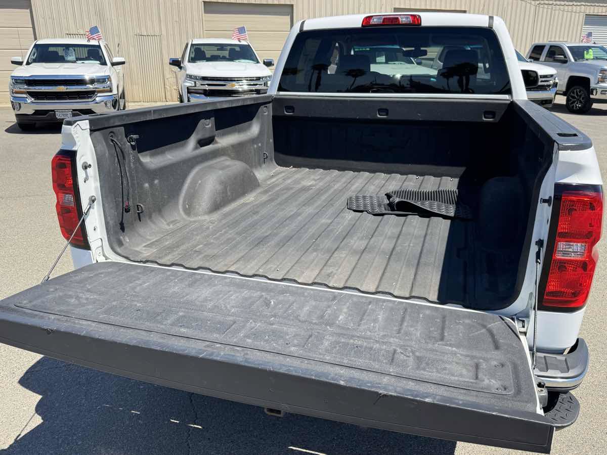 Used 2017 Chevrolet Silverado 1500 LT AWD/4WD image 10