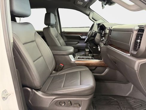 Used 2024 GMC Sierra 1500 SLT w/ SLT Premium Plus Package image 12