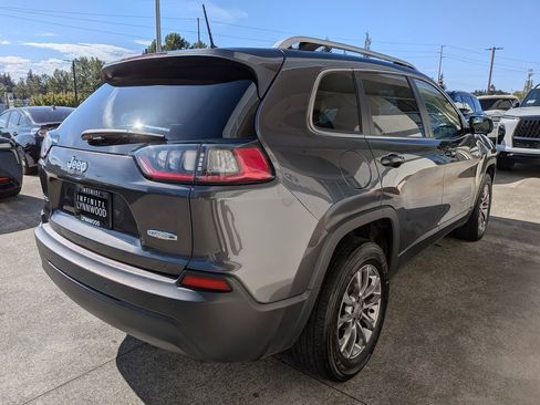 Used 2019 Jeep Cherokee Latitude Plus w/ Comfort/Convenience Group AWD/4WD image 6