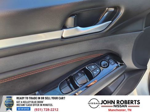 Used 2023 Nissan Altima 2.5 SR image 27