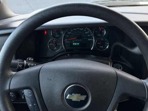 Used 2024 Chevrolet Express 2500 w/ Driver Convenience Package image 23