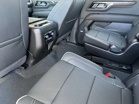 New 2026 GMC Yukon XL Elevation RWD image 12