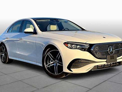 Certified 2025 Mercedes-Benz E 350 4MATIC Sedan image 3