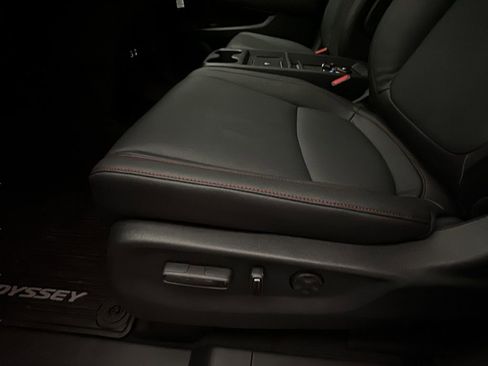 New 2026 Honda Odyssey Sport-L image 10