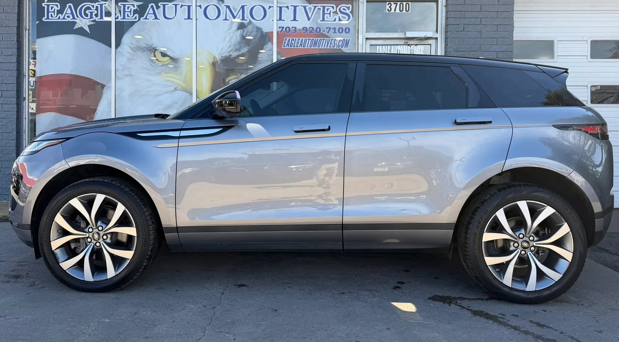 Used 2020 Land Rover Range Rover Evoque S AWD/4WD image 6