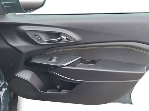 New 2026 Chevrolet Trax LT w/ Driver Confidence Package image 25