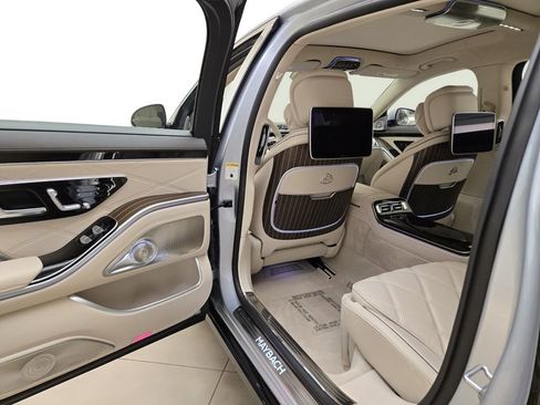Used 2024 Mercedes-Benz Maybach S 580 4MATIC image 18