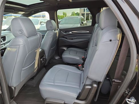 Used 2023 Buick Enclave Essence w/ Experience Buick Package AWD/4WD image 27