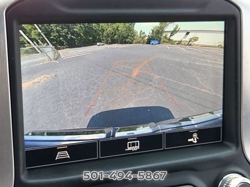 Used 2022 GMC Sierra 1500 SLT AWD/4WD image 19