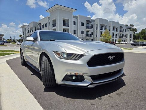 Used 2016 Ford Mustang Coupe w/ Equipment Group 051A RWD image 4