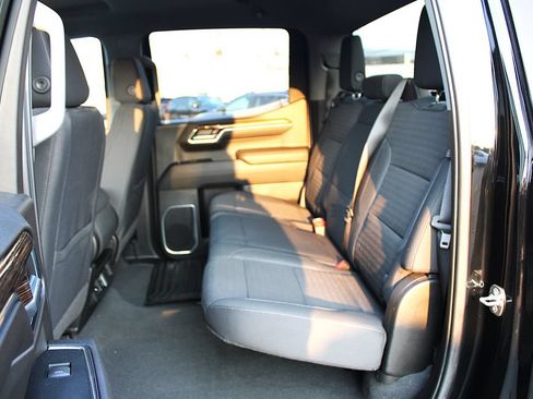 Used 2023 GMC Sierra 1500 SLE AWD/4WD image 7
