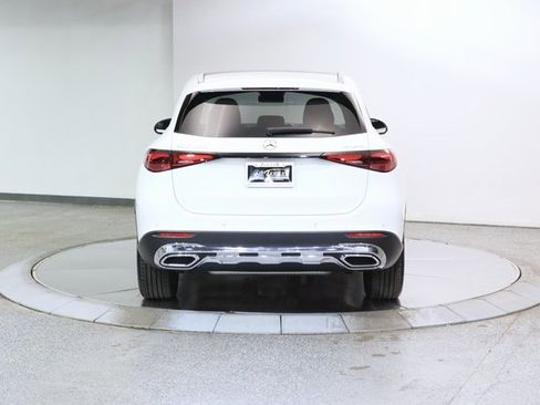 Certified 2025 Mercedes-Benz GLC 300 4MATIC image 9