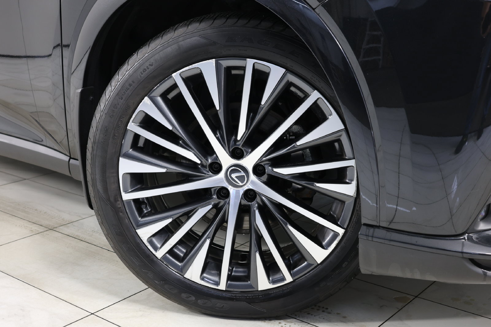 Used 2023 Lexus RX 350 AWD image 13