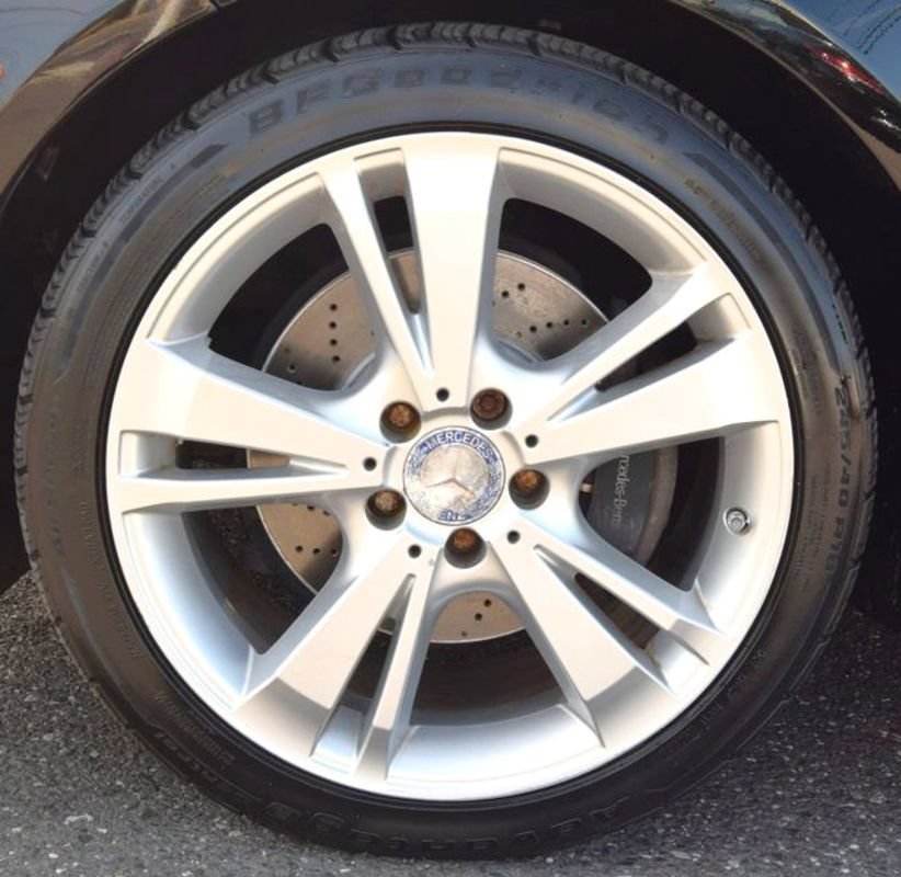 Used 2013 Mercedes-Benz E 350 4MATIC Sedan image 19