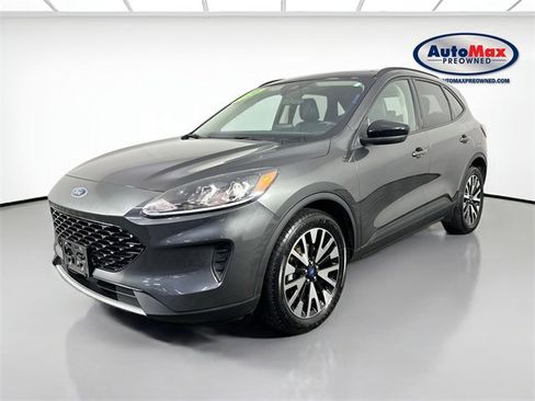 Used 2020 Ford Escape SE Sport image 5