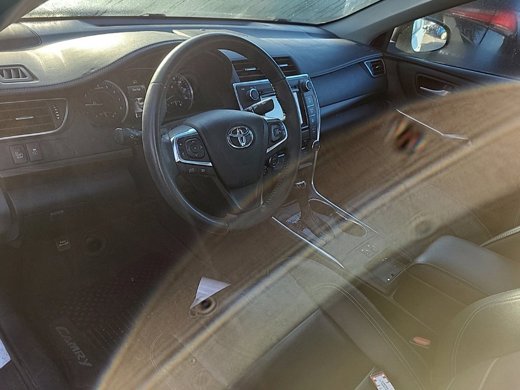 Used 2017 Toyota Camry XLE w/ Moonroof Package FWD image 8