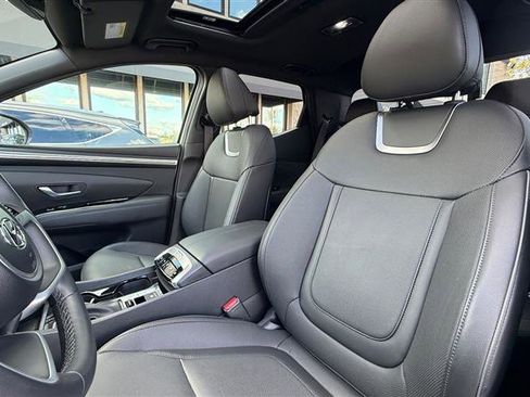 Used 2024 Hyundai Santa Cruz Limited image 16