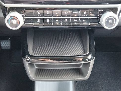 New 2027 Chevrolet Bolt LT w/ Comfort Package FWD image 15