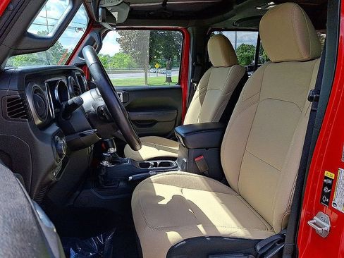 Used 2023 Jeep Wrangler Unlimited w/ Cold Weather Group AWD/4WD image 14