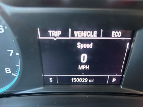 Used 2018 Chevrolet Equinox LT FWD image 21