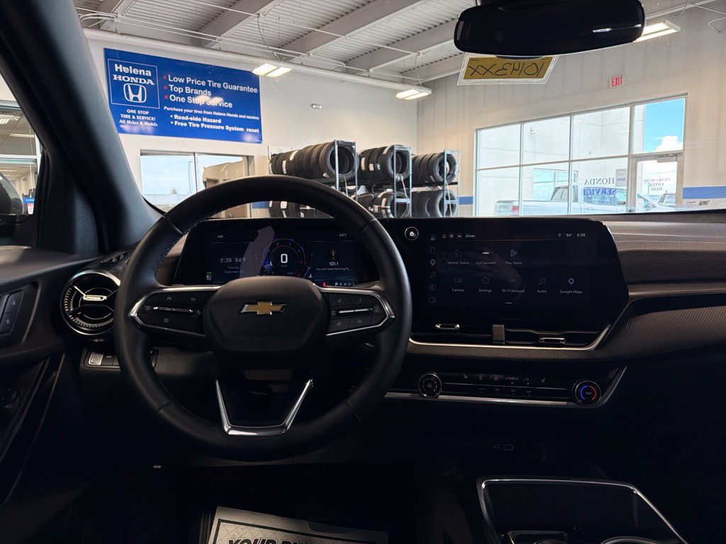 Used 2026 Chevrolet Equinox LT AWD/4WD image 10