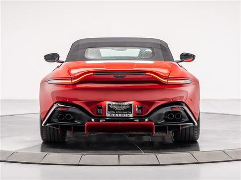 Used 2023 Aston Martin V8 Vantage Roadster image 19