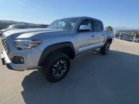 Used 2023 Toyota Tacoma TRD Off-Road image 4