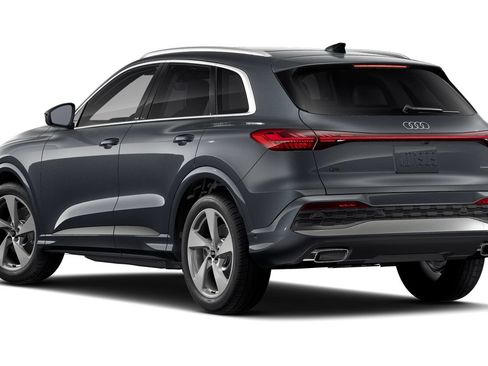 Certified 2025 Audi Q5 Prestige AWD/4WD image 2