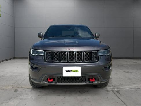 Used 2018 Jeep Grand Cherokee Trailhawk w/ Trailhawk Luxury Group AWD/4WD image 2