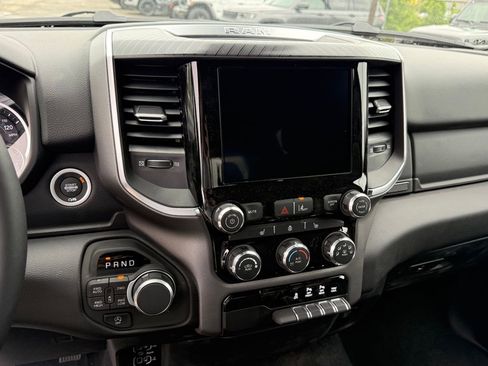 New 2026 RAM 1500 4x4 Crew Cab image 19