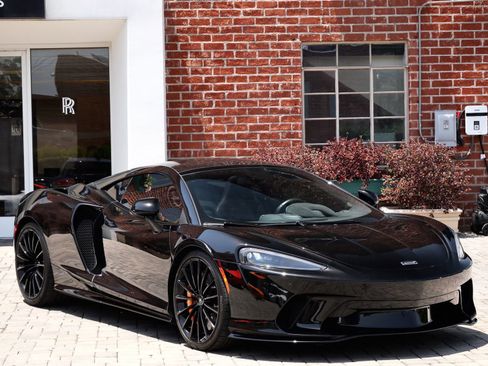 Used 2023 McLaren GT RWD image 1