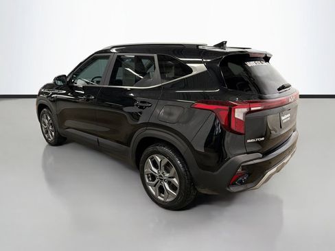 Used 2024 Kia Seltos S AWD/4WD image 7
