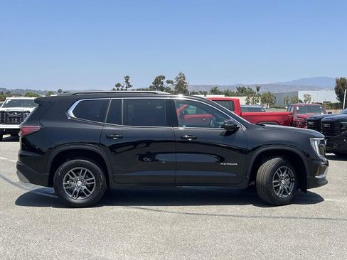 New 2025 GMC Acadia Elevation image 2