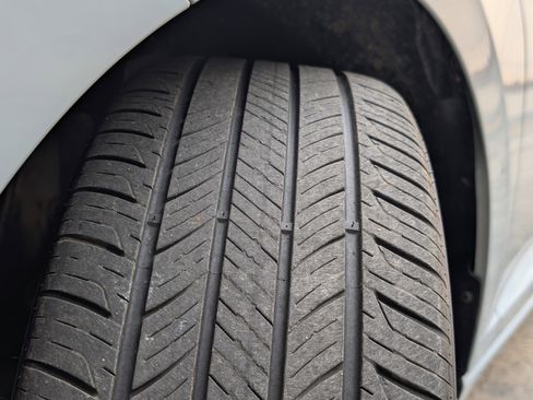 Used 2025 Volkswagen Jetta SE w/ Sunroof Package image 35