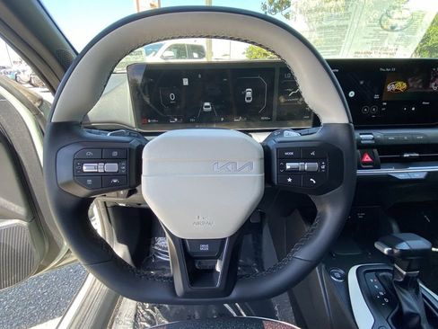 Used 2025 Kia K4 GT-Line w/ GT-Line Sunroof Package FWD image 25