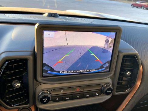 Used 2024 Ford Bronco Sport Outer Banks w/ Tech Package image 21