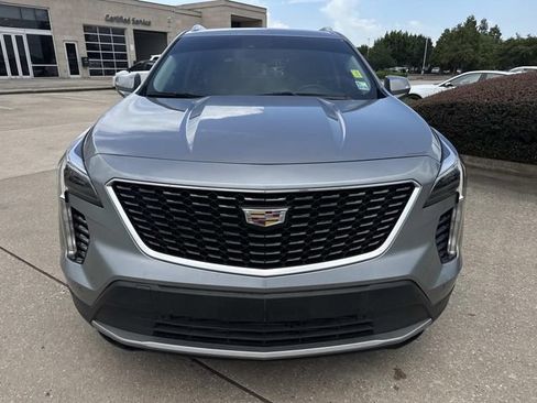 Used 2023 Cadillac XT4 Premium Luxury AWD/4WD image 2