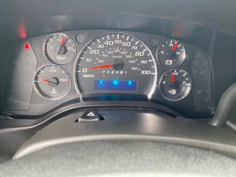 Used 2024 GMC Savana 2500 Extended image 8