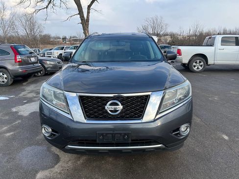 Used 2013 Nissan Pathfinder Platinum image 2