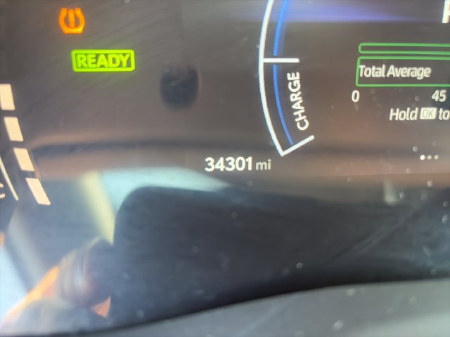 Used 2025 Toyota Camry SE w/ Convenience Package FWD image 16
