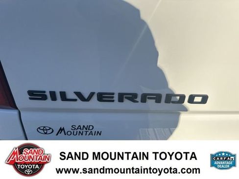 Used 2024 Chevrolet Silverado 2500 Custom w/ Custom Value Package image 12