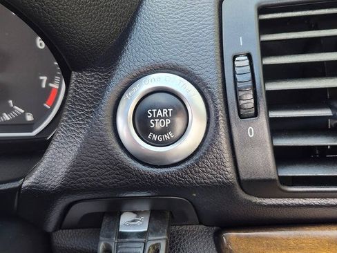 Used 2008 BMW 128i Convertible RWD image 45