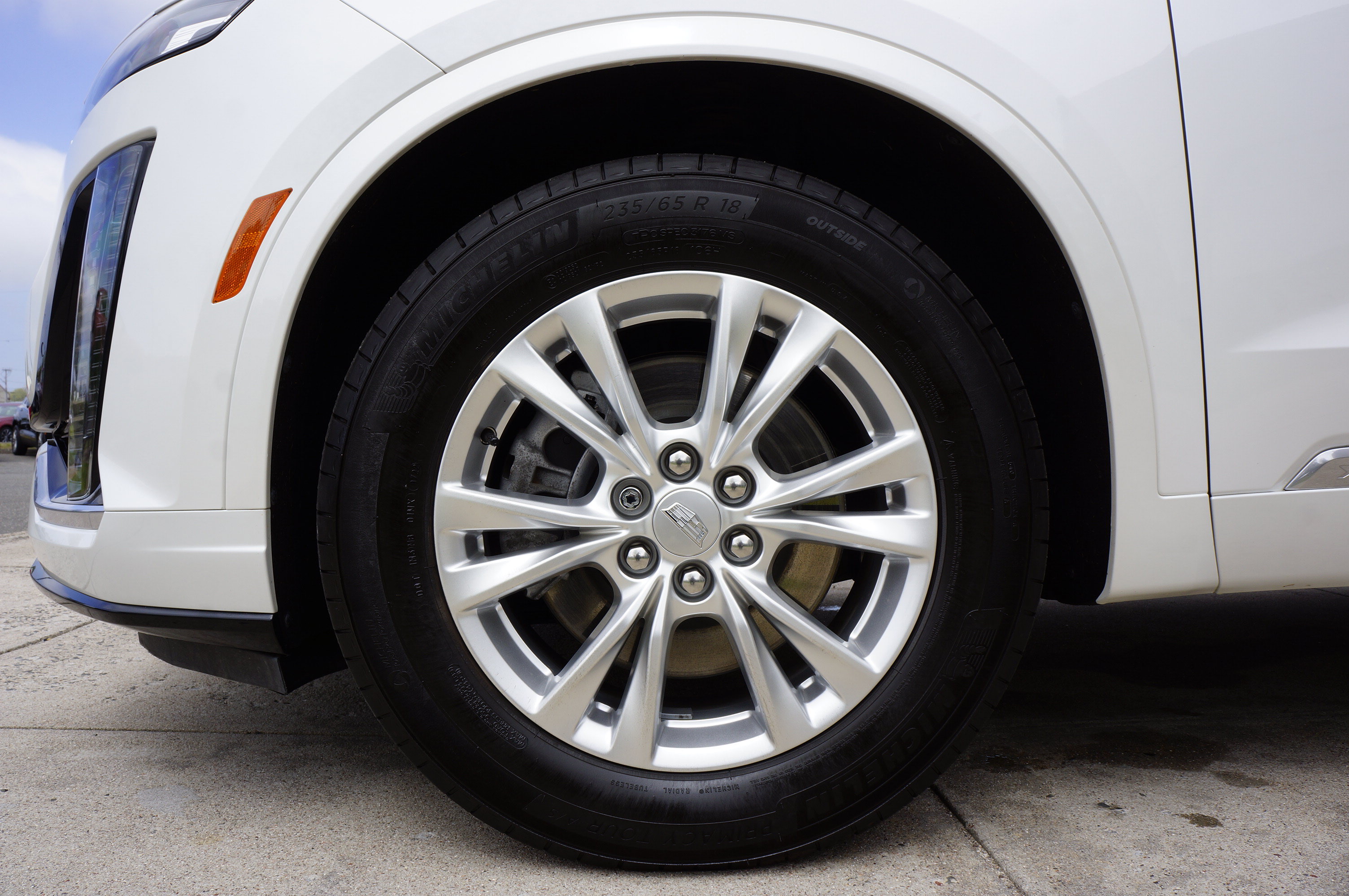 Used 2024 Cadillac XT6 Luxury AWD/4WD image 17