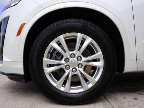 Used 2024 Cadillac XT6 Luxury AWD/4WD image 17