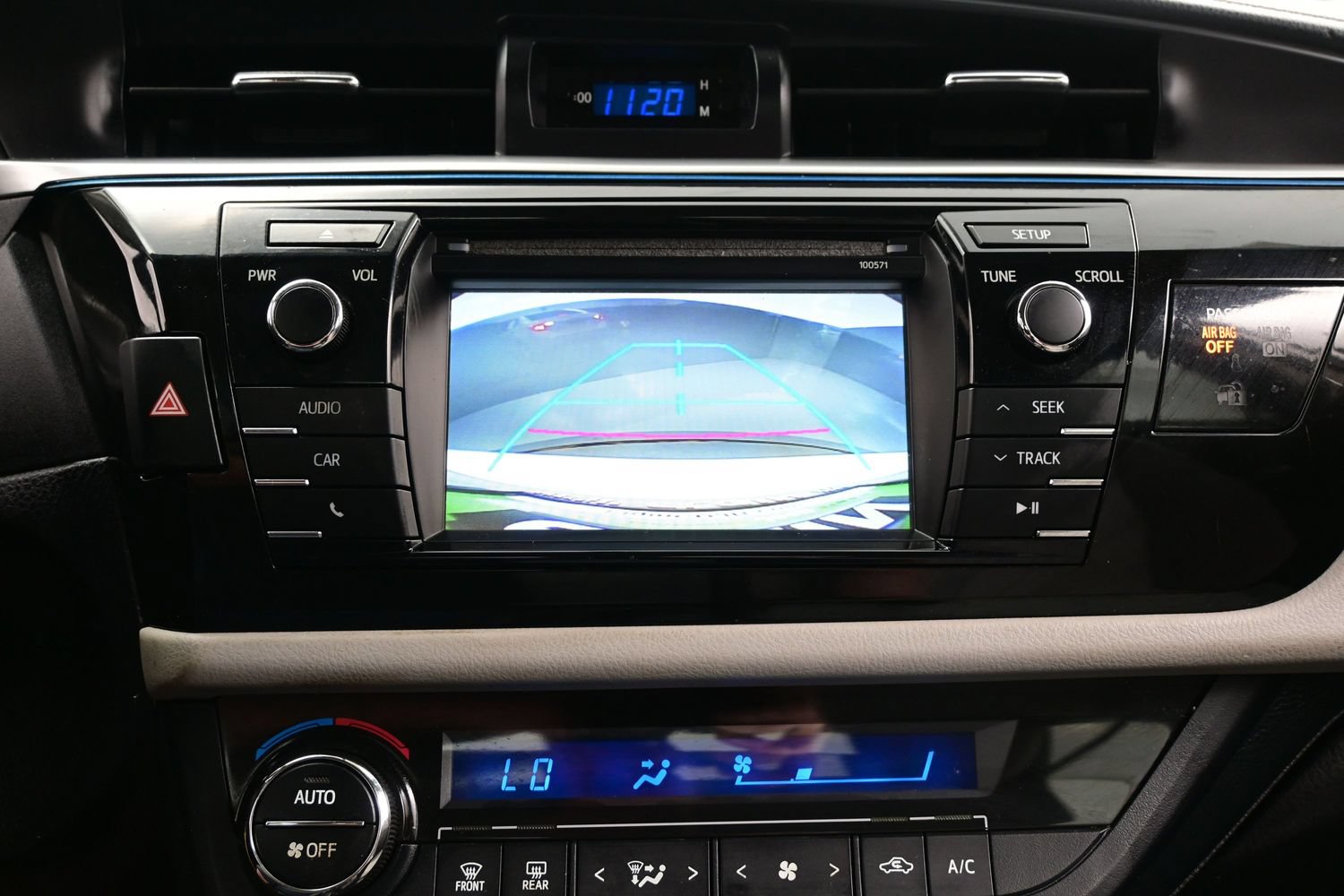 Used 2016 Toyota Corolla LE FWD image 20
